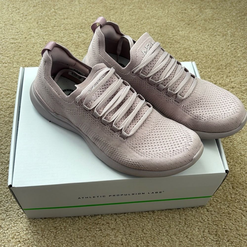 APL Technicolor Breeze 8.5 lavender